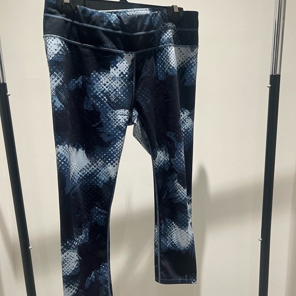 Athleta Black and Blue Speckled Leggings - Picture 2 of 3